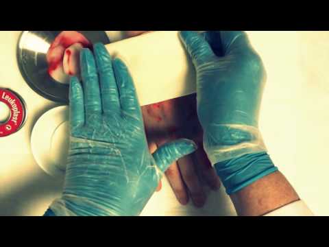 Medical RP😷  taking care of a wounded hand before surgery [[ASMR]]