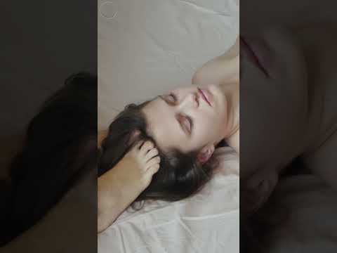 💆‍♀️ Sanfte Berührung | ASMR Entspannende Kopfmassage – Annette 🌸
