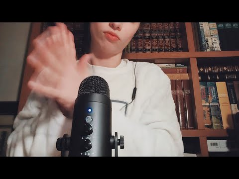 ASMR - FAST HAND MOVEMENTS