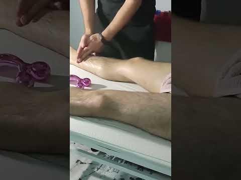 INCREDIBLY RELAXING FRONT LEG TURKISH MASSAGE THERAPY #massage #satisfying #relaxing #asmr #shorts