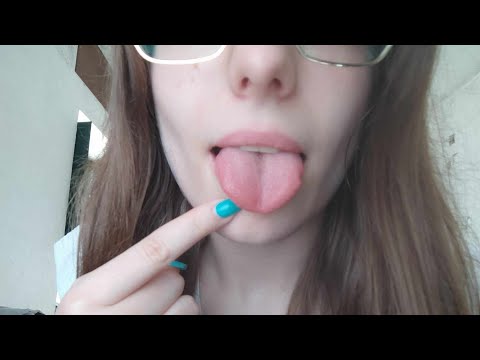 ASMR | Lens Licking em várias línguas