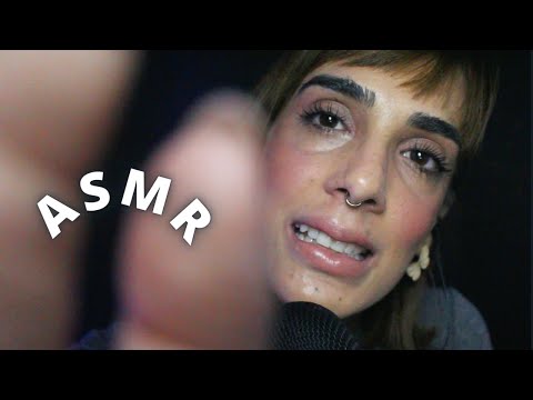 ASMR | Sussurrando CANÇÕES DE NINAR e CARINHO NA TELA para você ter um sono muito mais relaxante!