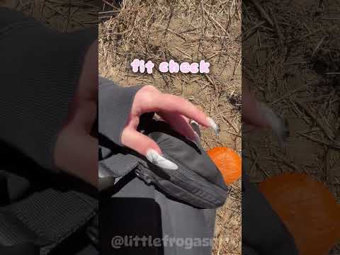 PUMPKIN PATCH VLOG 🎃🍂 #asmr #fall #pumpkin #tapping #satisfying