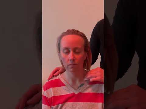 ASMR Gua Sha Face and Neck Massage #oddlysatisfying #asmrfacemassage #relax #visualtingle