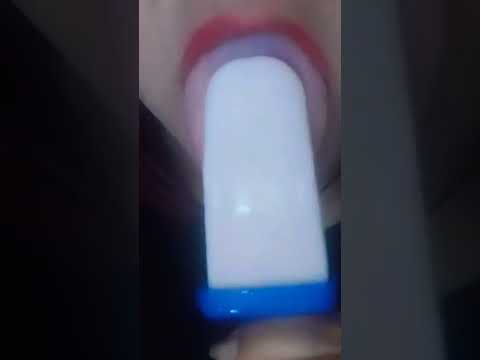 #asmr #lick #lengua   #shorts #heladocasero 😝 #eatingsounds #sonidoscosquillosos #sonidoscrujientes