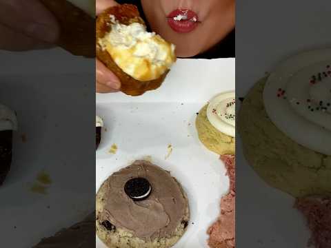 EATING CRUMBL COOKIES IN 30 SECONDS!! 😳 #foodie #asmr #crumbl
