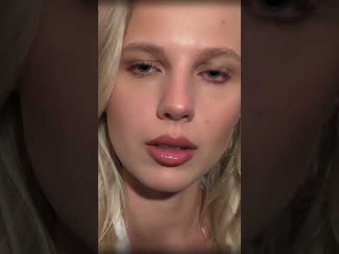 АСМР БЫСТРЫЙ МАССАЖ СЫВОРОТКОЙ | #shorts #asmr #асмр