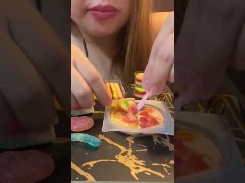 Gummy candies #asmr #asmrsounds #asmreating #gummybear #mukbang