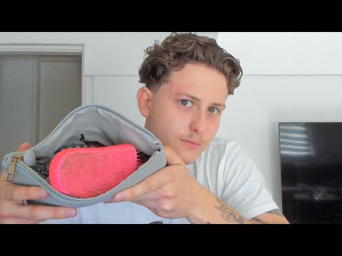 ASMR what's in my girlfriends make-up bag?