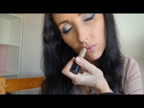 (Magyar ASMR) Szájhangok szürcsöléssel és rúzsozással #mouthsounds 🤤