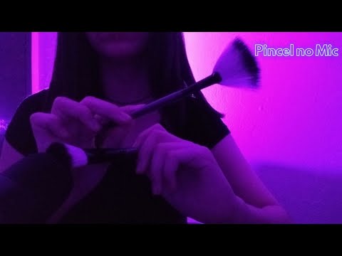 ASMR - Pincel na tela e no microfone (Mic Brushing)