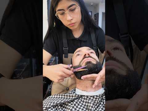 23yo PRO Colombian Barber ASMR 🇨🇴 #relaxing #satisfying #bald #beard