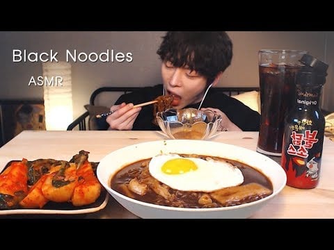 야식이 땡길땐? 짜장라볶이와 계란후라이 총각김치 먹방 │짜파게티 리얼사운드 [ASMR SIO 시오]