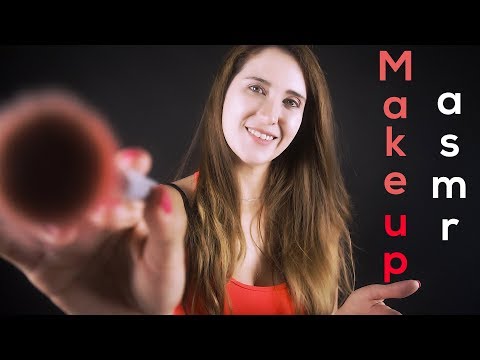 Tu amiga te maquilla. Asmr español