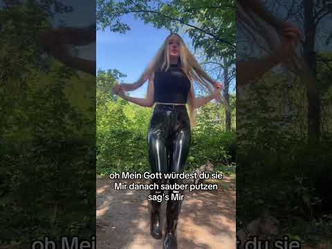 Wer hat Lust auf eine schöne Regen Wanderung mit Gummistiefel durch den Matsch? 🫢