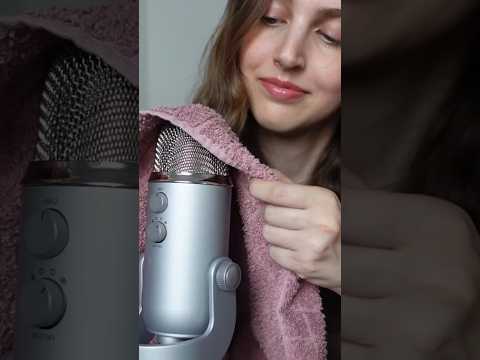 Towel Rubbing on Mic #asmr #visualtingle #relax #tingles