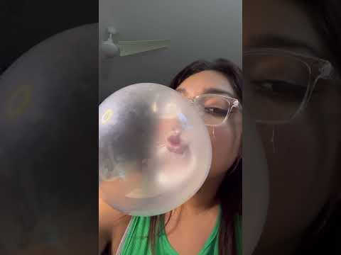 BUBBLE GUM ASMR | blowing bubble gum #bubblegumblowing #bubblegum  sounds