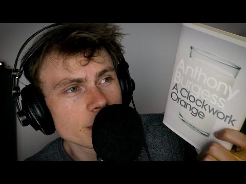 ASMR – Relaxing Book Tapping & Ramble 📚