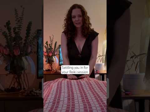 Settling you in and reading your energy tonight. #oddlysatisfying #relax #noanxiety #reiki