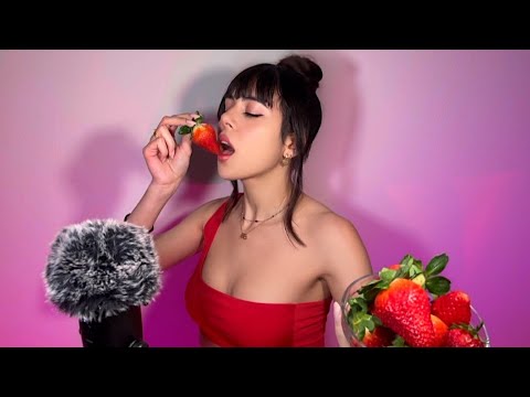 ASMR COMIENDO FRESAS 🍓 Eating sounds