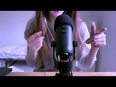 ASMR ♥ fast hand sounds & whispered rambles ;)