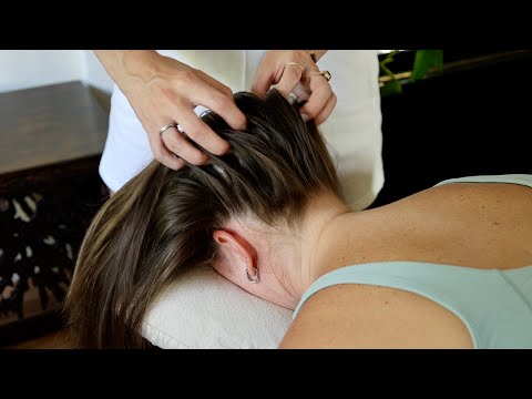 ASMR | Relaxing Scalp Massage, Head Scratches & Hair Brushing (Whisper, Real Person ASMR)