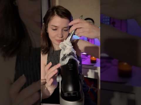 Ce micro a déjà pris du slime, maintenant c'est au tour de la mousse à raser 😂