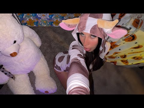 Triggers From a Cow While it Rains 🐮 Brown Noise ASMR 