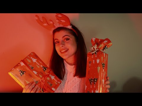 ASMR ITA 🎁 Incartiamo insieme i regali di Natale (rilassantissimo) 🎄| whispering