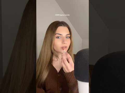 lipgloss ASMR 👄 #asmr #asmrsounds #lipglossasmr #mouthsounds #tingles #asmrtriggers #relax #shorts