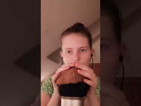 #asmrdeutsch #asmr #coconut #firstshortvideo #relax