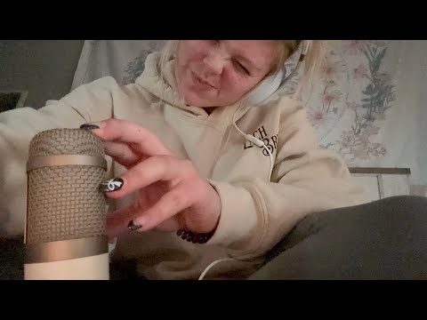 Mic scratching+yapping! 😂 ASMR