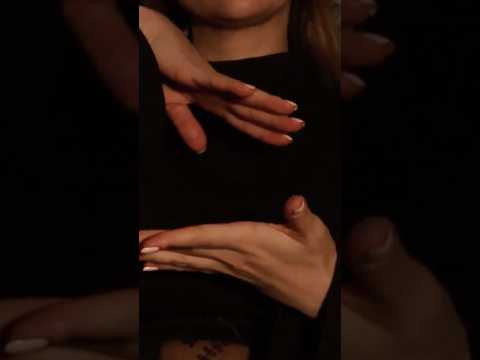 ASMR hypnotic hand movements no talking  ☺️ #asmr #asmrhandmovement