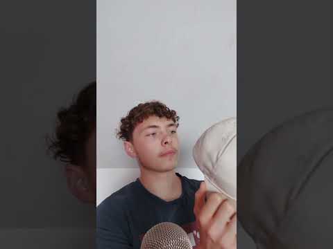 asmr tapping casquette