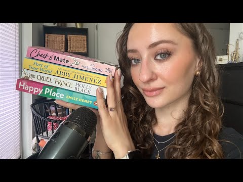 ASMR book haul! 📚😻 (whispering, book tapping and book scratching)