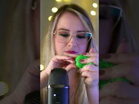 ASMR | Esse som te causa arrepios? | #asmr #asmrtriggers #shorts