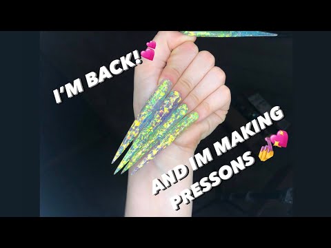 IM BACK AND IM MAKING PRESSONS 💅💕