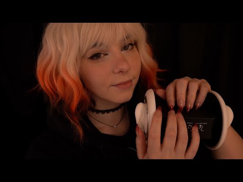 ASMR | Ear to Ear Whispering & Gentle Brain Scratching - close up, rain, ramble