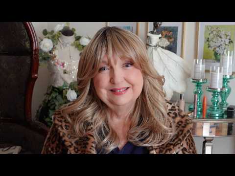 ASMR Maquiando a Sogra Gringa e Testando Peruca Nova
