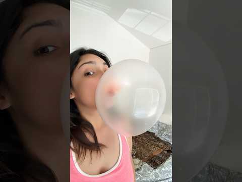 BIG BUBBLE GUM ASMR | blowing QUENCH bubble gum HUGE popping sounds #bubblebum #bubblegumasmr