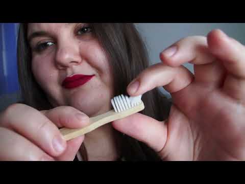 ASMR   Fingers on a small brush | Short trigger sounds