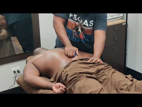 Sports Massage Cupping Weightlifters Back