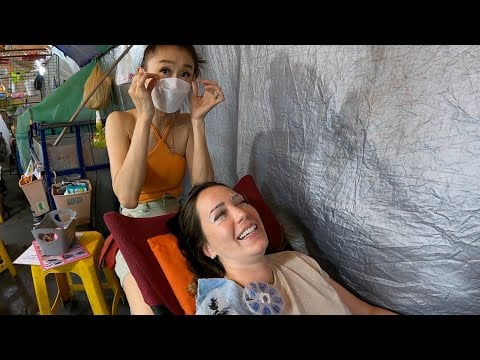 Poniéndome pestañas callejeras en Bangkok 👀💁🏼‍♀️