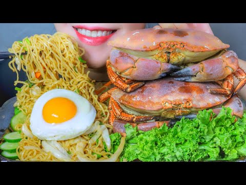 ASMR SPICY INDOMIE MI GORENG NOODLES FRIED EGGS X NORWEGIAN BROWN CRAB , EATING SOUNDS | LINH-ASMR