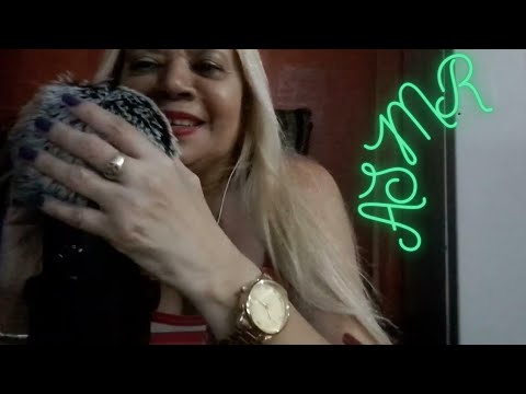 ASMR : Mostrando meus perfumes  e pincel na tela.   😴😴