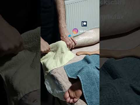 REFLEXOLOGY MASSAGE THAT PROVIDES RELAXATION OF THE FEET #satisfying #relaxing #asmr #short #massage