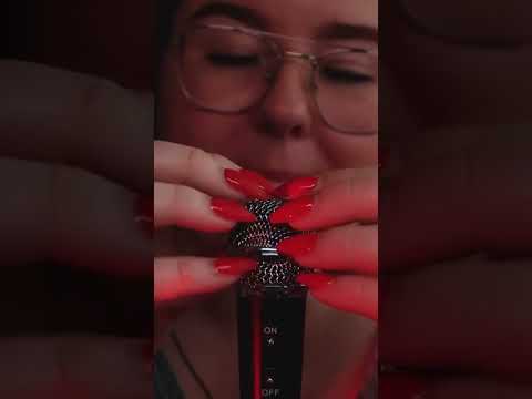 #micscratching #asmr #asmrshorts #relax #tingly #josefinasmr #tingles #satisfying