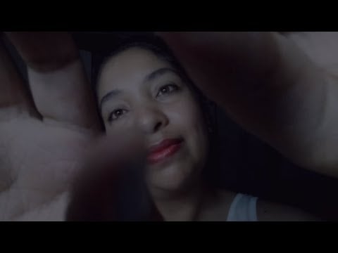 ASMR Coçando seu couro cabeludo no escurinho da noite (com palitinho, unhas e pente)🌙☔