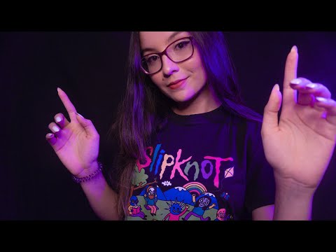 ASMR ✿ gatilhos visuais relaxantes + som de chuva (hand movements, voz suave e sussurros)