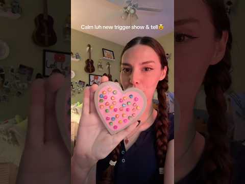 Does it look better than it sounds, or sound better than it looks?👀🍪 #asmr #asmrsounds #lofiasmr
